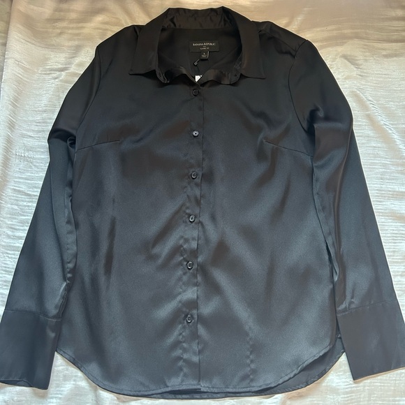 Banana Republic Button Up Silk Shirt - Picture 2 of 5